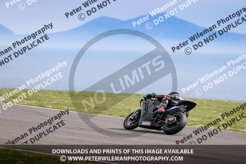 anglesey no limits trackday;anglesey photographs;anglesey trackday photographs;enduro digital images;event digital images;eventdigitalimages;no limits trackdays;peter wileman photography;racing digital images;trac mon;trackday digital images;trackday photos;ty croes